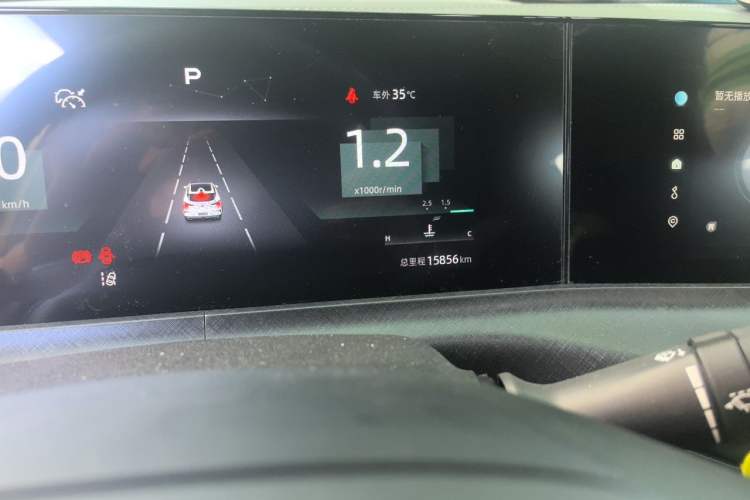Used CHANGAN UNI-T 2022 1.5T Sport Edition Premium Version Odometer Close Up