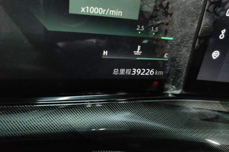 Used CHANGAN UNI-T 2022 1.5T Sport Edition Flagship Version Odometer Close Up