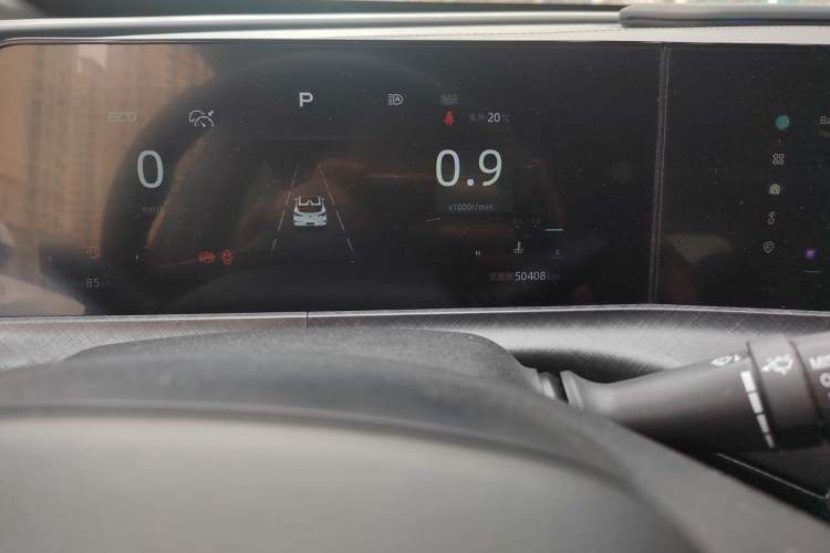 Used CHANGAN UNI-T 2022 1.5T Sport Edition Premium Version Odometer Close Up
