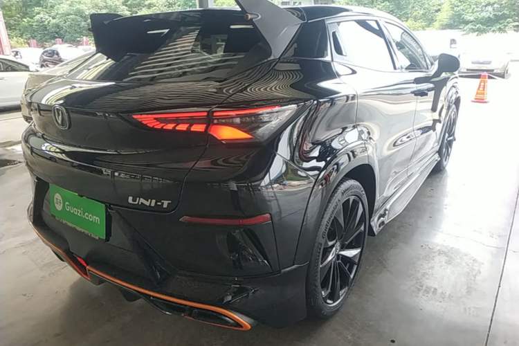 Used CHANGAN UNI-T 2022 1.5T Sport Edition Premium Version Rear Right 45 Deg