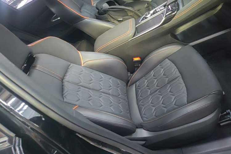 Used CHANGAN UNI-T 2022 1.5T Prestige Version Right Front Seat