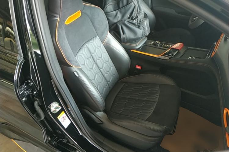 Used CHANGAN UNI-T 2022 1.5T Sport Edition Premium Version Right Front Seat