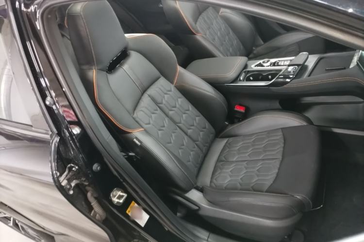 Used CHANGAN UNI-T 2022 1.5T Sport Edition Premium Version Right Front Seat