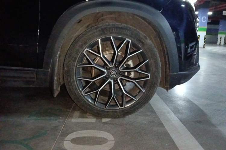 Used CHANGAN UNI-T 2022 1.5T Prestige Version Right Front Wheel Hub