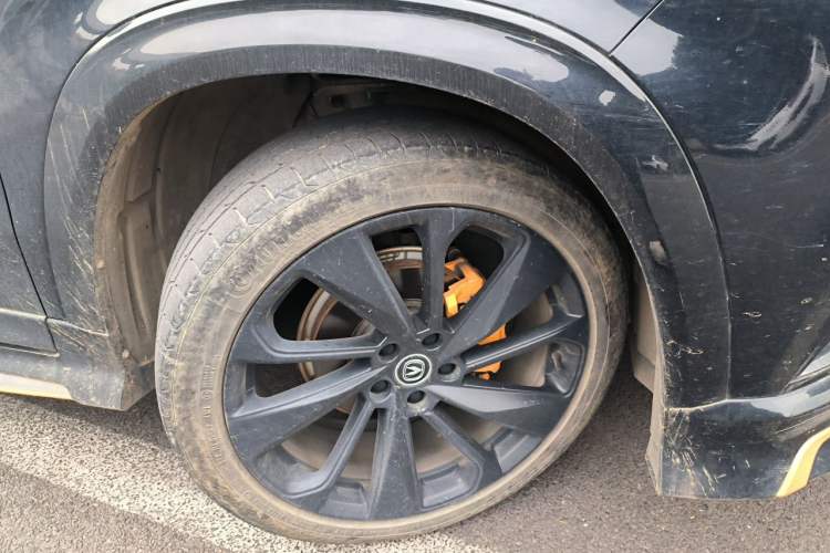 Used CHANGAN UNI-T 2022 1.5T Sport Edition Premium Version Right Front Wheel Hub