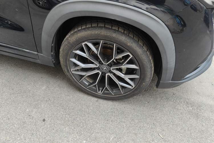 Used CHANGAN UNI-T 2022 1.5T Prestige Version Right Front Wheel Hub