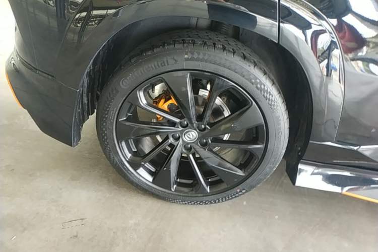 Used CHANGAN UNI-T 2022 1.5T Sport Edition Premium Version Right Rear Wheel Hub