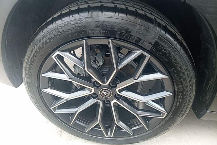 Used CHANGAN UNI-T 2022 1.5T Flagship Edition Right Rear Wheel Hub