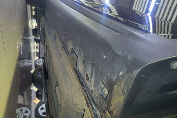 Used CHANGAN UNI-T 2022 1.5T Prestige Version Right Side Sill
