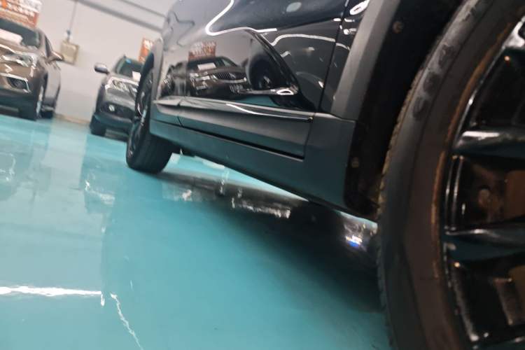 Used CHANGAN UNI-T 2022 1.5T Excellence Model Right Side Sill