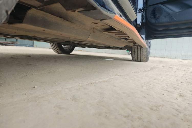 Used CHANGAN UNI-T 2022 1.5T Sport Edition Flagship Version Right Side Sill