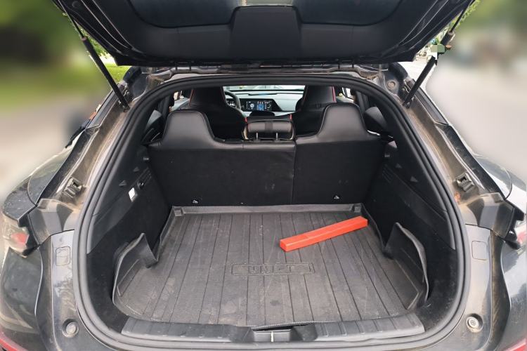 Used CHANGAN UNI-T 2022 1.5T Sport Edition Premium Version Trunk