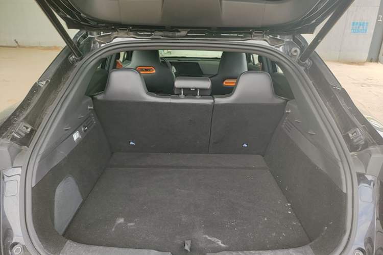 Used CHANGAN UNI-T 2022 1.5T Sport Edition Flagship Version Trunk