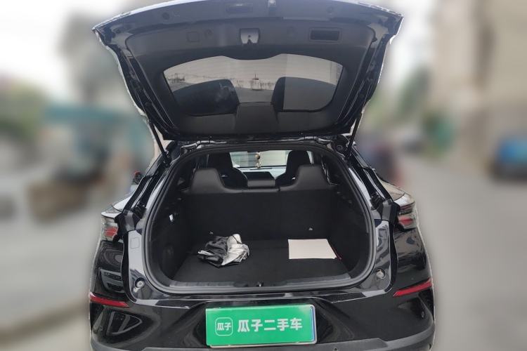 Used CHANGAN UNI-T 2022 1.5T Prestige Version Trunk
