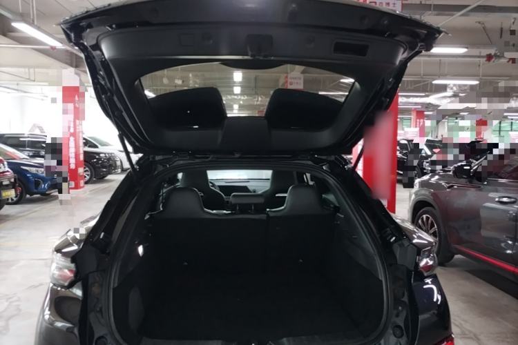 Used CHANGAN UNI-T 2022 1.5T Sport Edition Premium Version Trunk