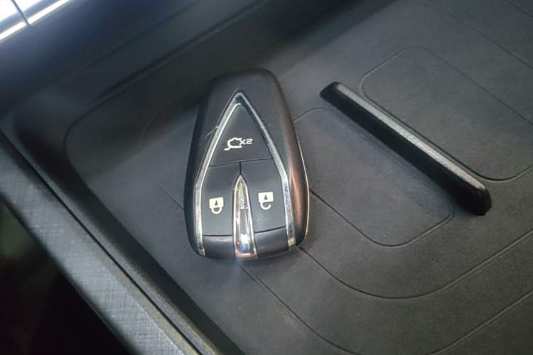 Used CHANGAN UNI-T 2022 1.5T Prestige Version Vehicle Key