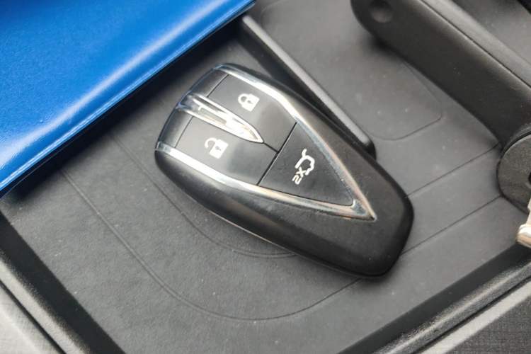 Used CHANGAN UNI-T 2022 1.5T Prestige Version Vehicle Key