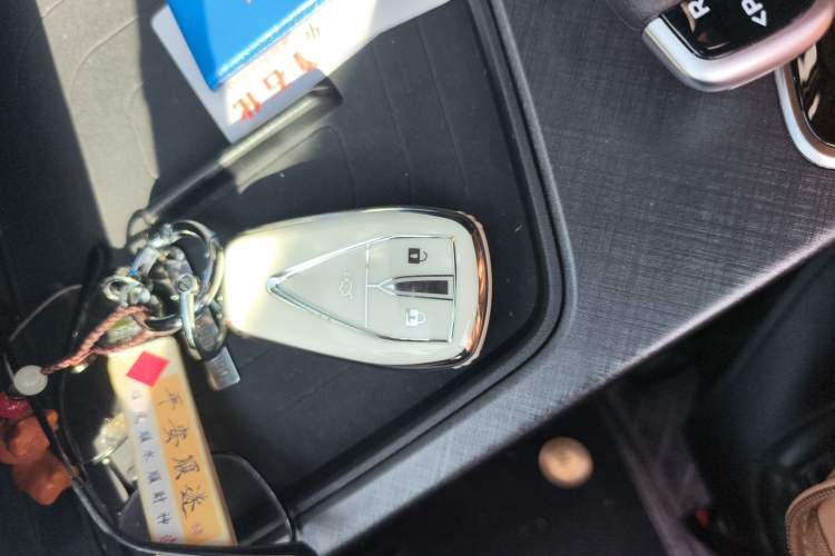 Used CHANGAN UNI-T 2022 1.5T Prestige Version Vehicle Key