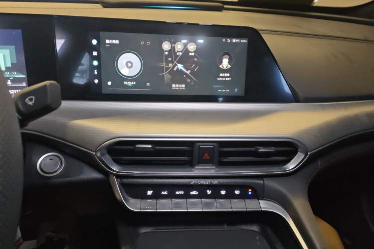 Used CHANGAN UNI-T 2022 1.5T Excellence Model Audio And AC Panel