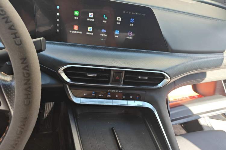 Used CHANGAN UNI-T 2022 1.5T Prestige Version Audio And AC Panel