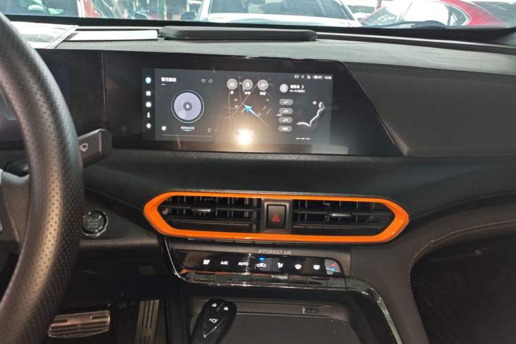 Used CHANGAN UNI-T 2022 1.5T Sport Edition Flagship Version Audio And AC Panel