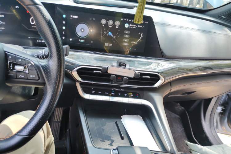Used CHANGAN UNI-T 2022 1.5T Flagship Edition Audio And AC Panel