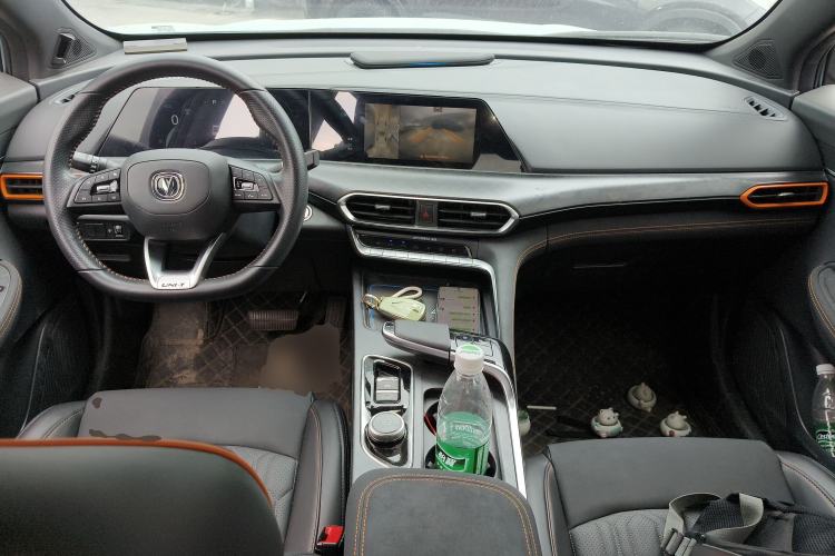 Used CHANGAN UNI-T 2022 2.0T Prestige Version Center Console