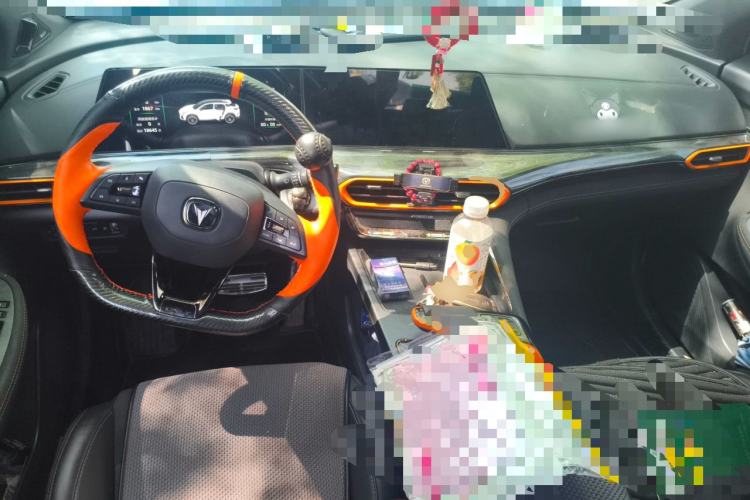 Used CHANGAN UNI-T 2022 1.5T Sport Edition Flagship Version Center Console