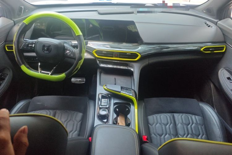 Used CHANGAN UNI-T 2022 2.0T Sport Edition Flagship Version Center Console
