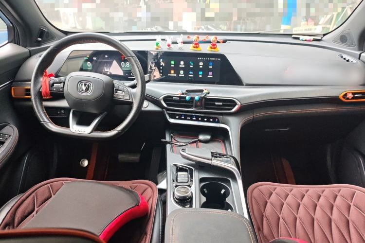 Used CHANGAN UNI-T 2022 1.5T Prestige Version Center Console