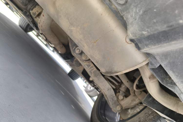 Used CHANGAN UNI-T 2022 1.5T Sport Edition Flagship Version Chassis Front