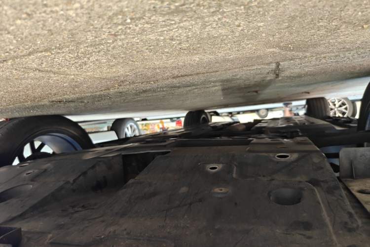 Used CHANGAN UNI-T 2022 1.5T Prestige Version Chassis Front