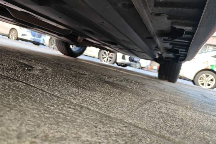 Used CHANGAN UNI-T 2022 1.5T Prestige Version Chassis Front Left