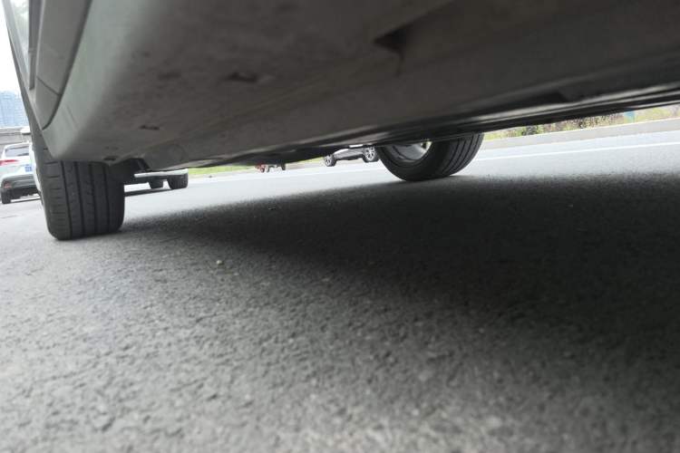 Used CHANGAN UNI-T 2022 1.5T Prestige Version Chassis Front Right