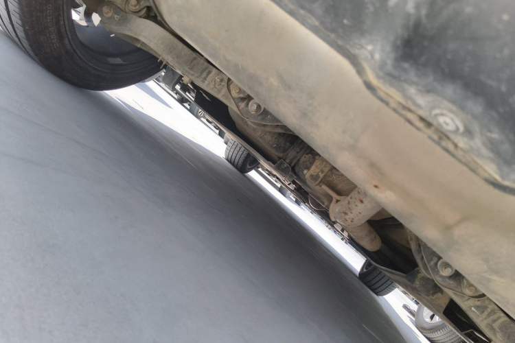 Used CHANGAN UNI-T 2022 1.5T Sport Edition Flagship Version Chassis Rear