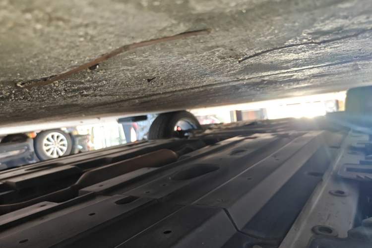 Used CHANGAN UNI-T 2022 1.5T Prestige Version Chassis Rear
