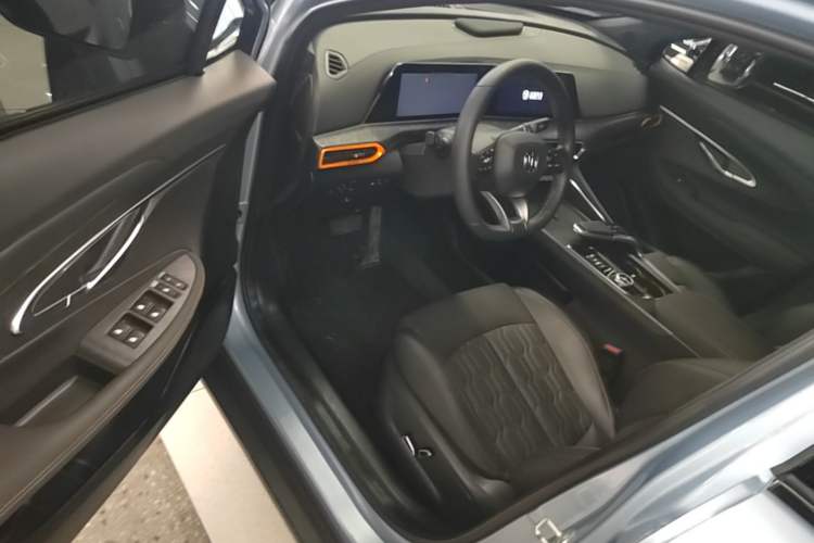 Used CHANGAN UNI-T 2022 2.0T Prestige Version Driver Seat
