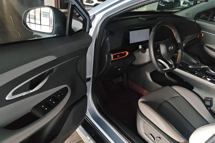 Used CHANGAN UNI-T 2022 1.5T Prestige Version Driver Seat
