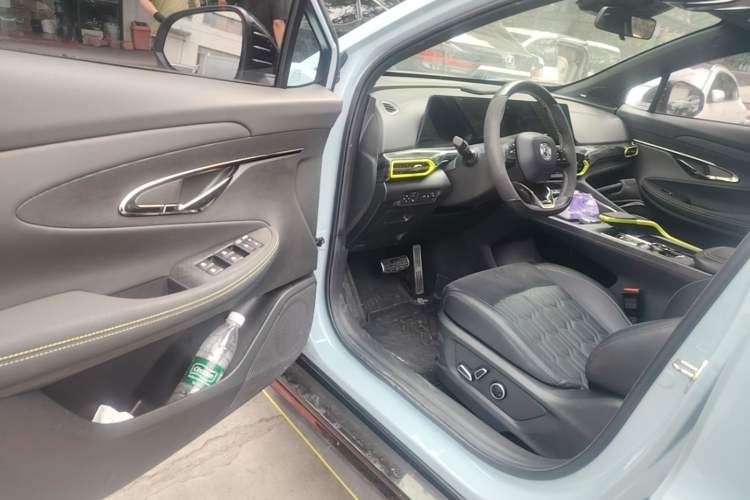 Used CHANGAN UNI-T 2022 2.0T Sport Edition Flagship Version Driver Seat