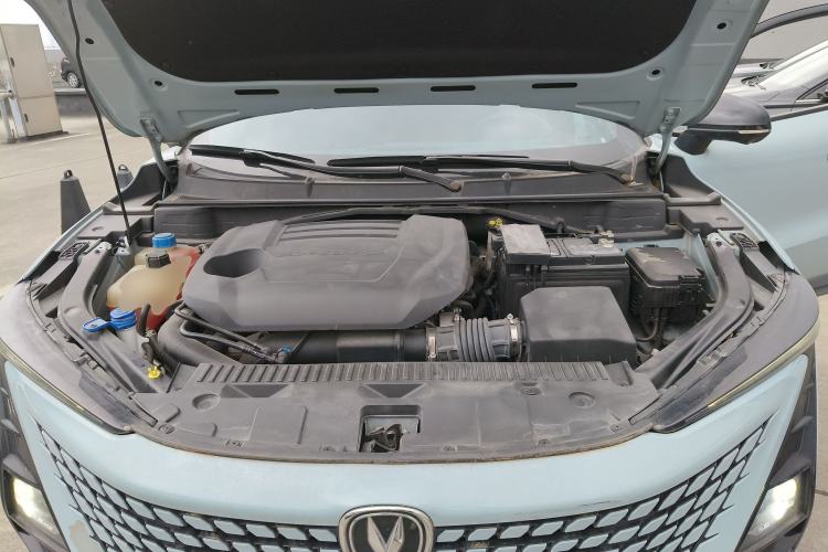 Used CHANGAN UNI-T 2022 2.0T Prestige Version Engine Bay