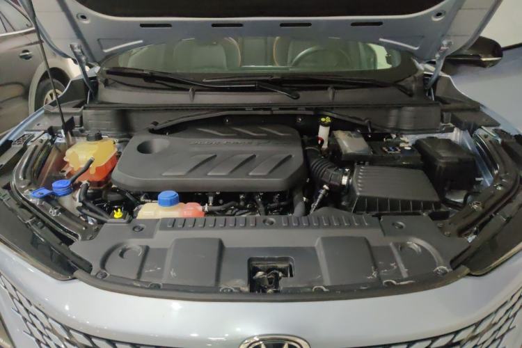 Used CHANGAN UNI-T 2022 1.5T Luxury Edition Engine Bay