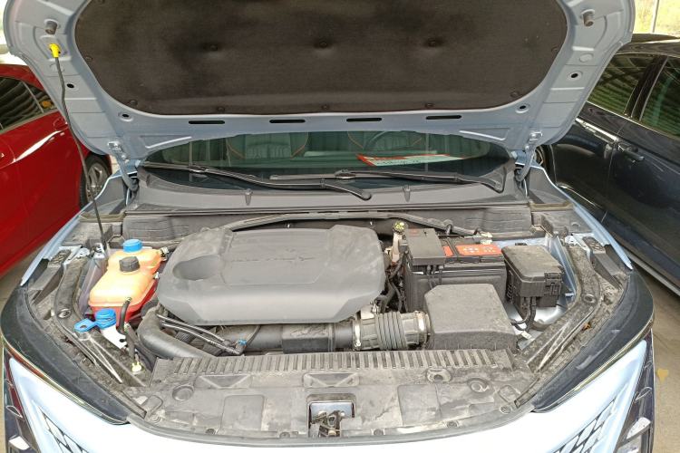 Used CHANGAN UNI-T 2022 2.0T Prestige Version Engine Bay