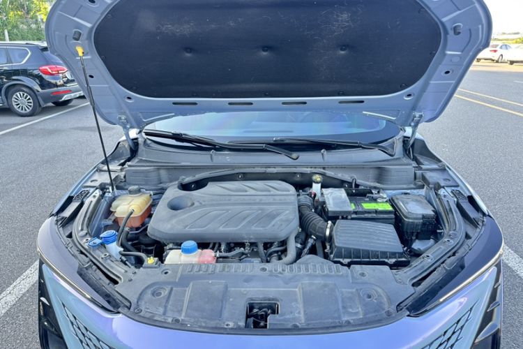 Used CHANGAN UNI-T 2022 1.5T Sport Edition Flagship Version Engine Bay