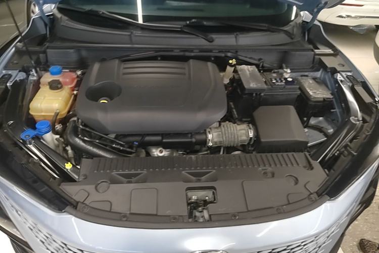 Used CHANGAN UNI-T 2022 2.0T Prestige Version Engine Bay