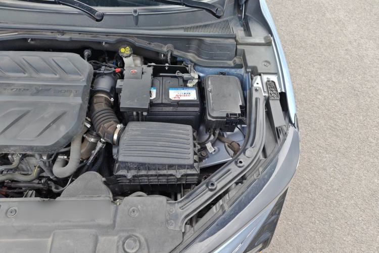 Used CHANGAN UNI-T 2022 1.5T Sport Edition Premium Version Engine Bay Left