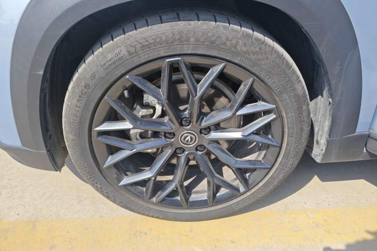Used CHANGAN UNI-T 2022 2.0T Flagship Edition Exterior 4