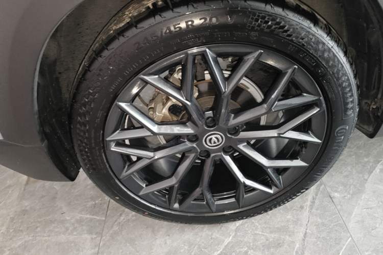 Used CHANGAN UNI-T 2022 2.0T Prestige Version Exterior 5