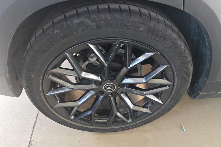 Used CHANGAN UNI-T 2022 2.0T Flagship Edition Exterior 5
