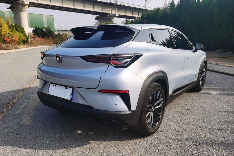 Used CHANGAN UNI-T 2022 2.0T Prestige Version Exterior 5