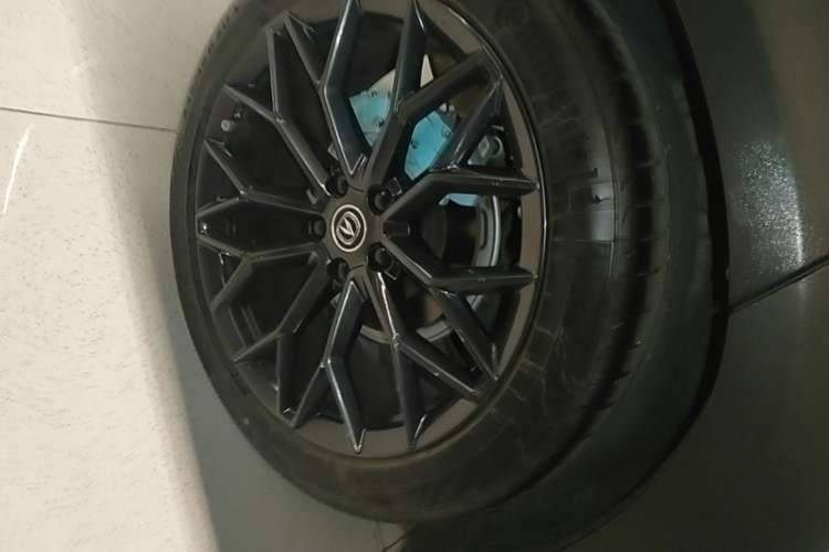 Used CHANGAN UNI-T 2022 2.0T Prestige Version Exterior 5